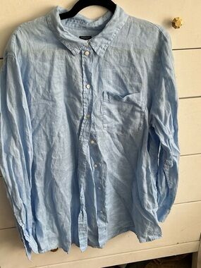 GAP Light Blue Casual Linen Button-Down Shirt